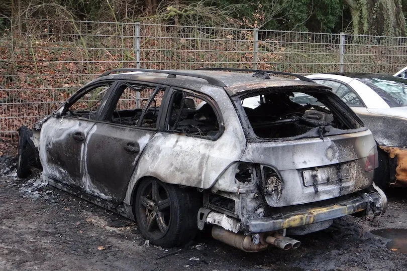 Ağır hasarlı araç